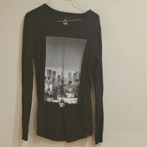 Air jordan city of flight long sleeve size small.